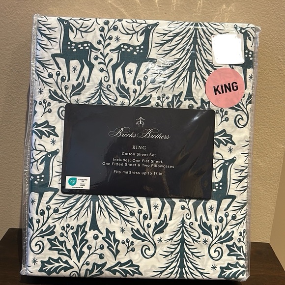 Brooks Brothers Sheet Set King Christmas Reindeer Holly Berry Evergreen Trees - Picture 1 of 3